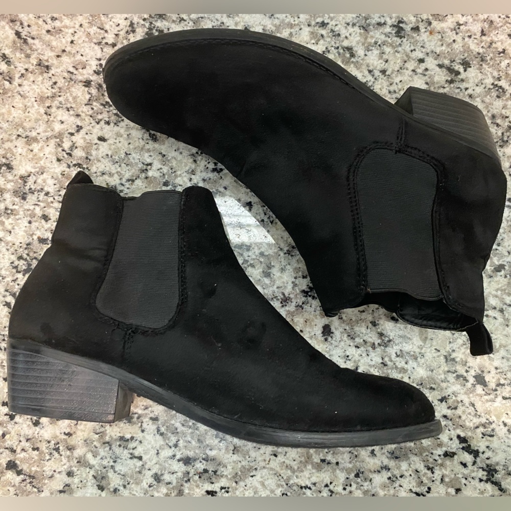 Black boots